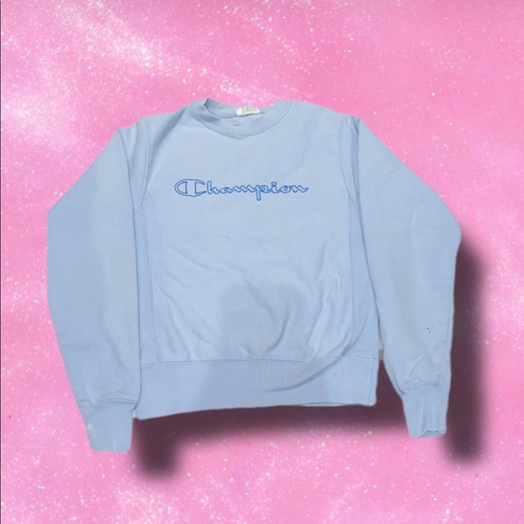 BABY BLUE CHAMPION SWEATSHIRT💕 - Picture 1 of 3